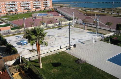 Cubelles Apartment | Frontline penthouse with pool & parking and incredible views on quiet beach