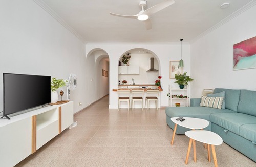 Los Llanos Apartment | Frontline Vacation Home A86 2: Sea Views, Shared Pool & Wi-Fi