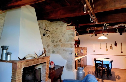 Santa Fiora Apartment | Fruits of the forest apartment, a small corner of peace