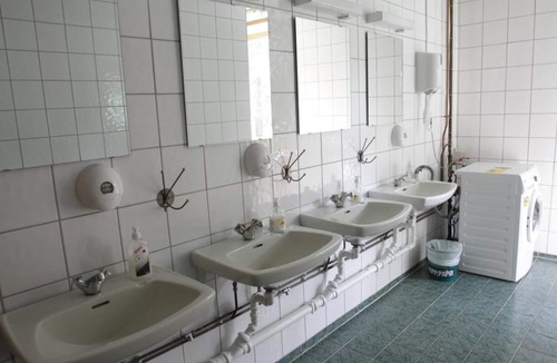 Hundorp Hotel | Frya Leir