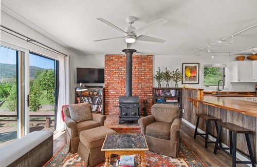 Basalt House | Frying Pan Valley Vista | Walk to Basalt + Views