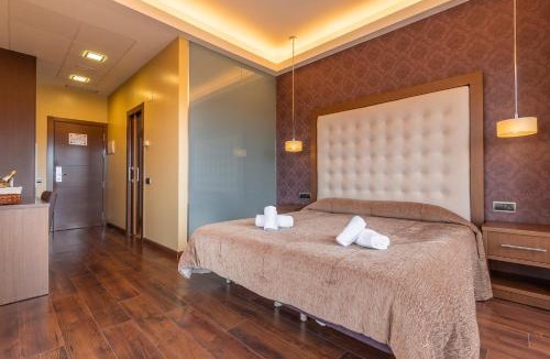 Valderrobres Hotel | Fuente del Miro