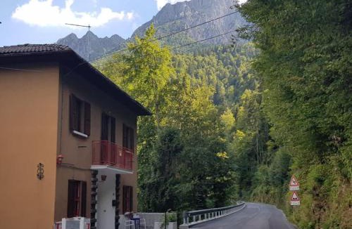 Zambla Alta House | Fuga in montagna Casa indipendente mezzo montagna con barbecue