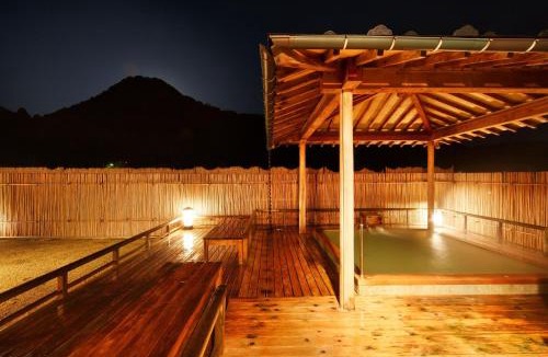 Iwamuro Onsen Hotel | Fujiya