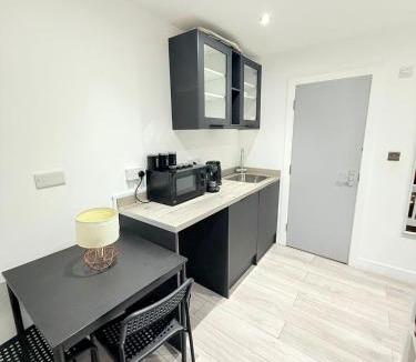 Fulham Broadway House | Fulham Guest Studios 268