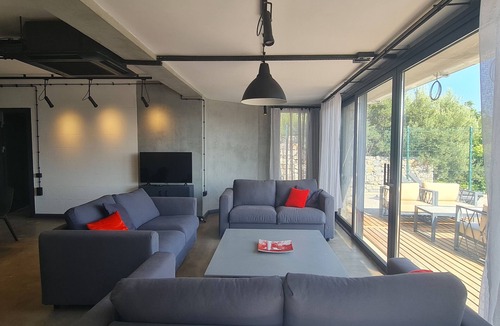 Bodrum City Center Apartment | Full Castle view. 3 bedroom 3 bathroom 70sqm terrace Brutalist Conceptional flat