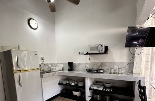 Coco Villa | Full equipped space, with great location, and pool.
