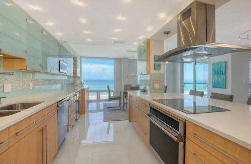 Longboat Key Condo | Full Gulf Front Gorgeous Condo . Directly on the Gulf