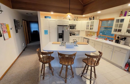 Hunter House | Full house with pool on 6 acre property