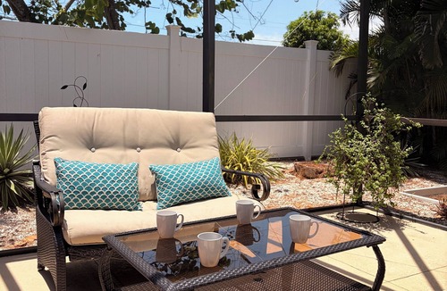 South Venice House | FULL HOUSE WITH PRIVATE HEATED POOL FOR RENT 3 BEDROOMS, 2 BATHROOMS.