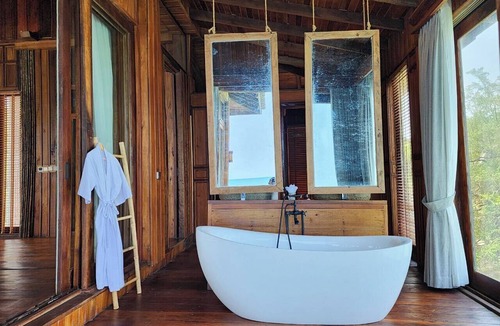 Kiri Sakor Hotel | Full Moon Private Island