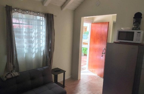 Estate East Street Apartment | Full Moon Villa - AT BNB