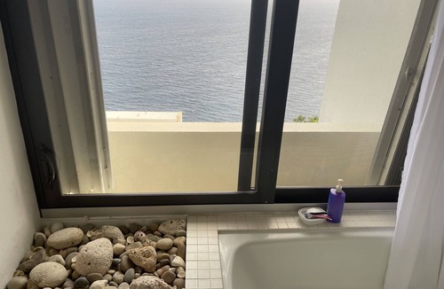 Estate Lovenlund Condo | Full ocean view condo for relaxing and embracing nature