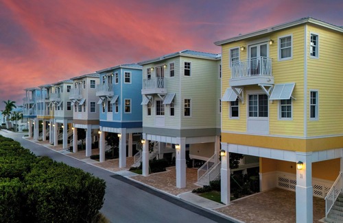 Rock Harbor Villa | Full Ocean View Luxury Villa | Gym & Beach Club