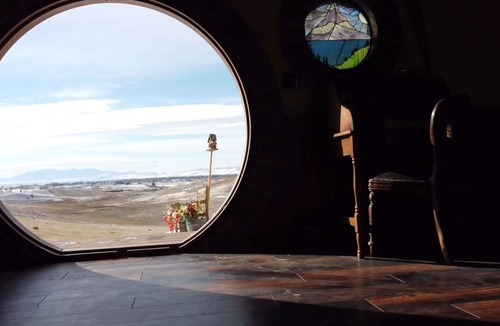Preston House | Full-sized Hobbit House. Fantasy setting with modern comforts