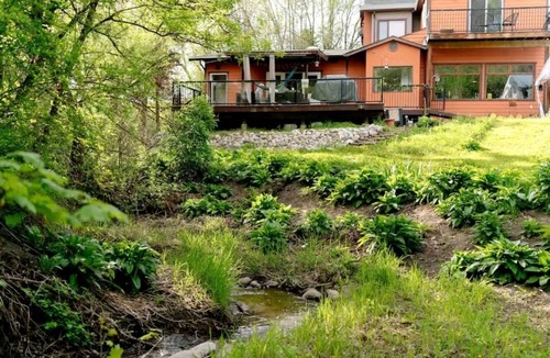 East Hill Apartment | Full Suite! Private and Secluded Deck/Yard! Central to Vernon! Pet Friendly!n
