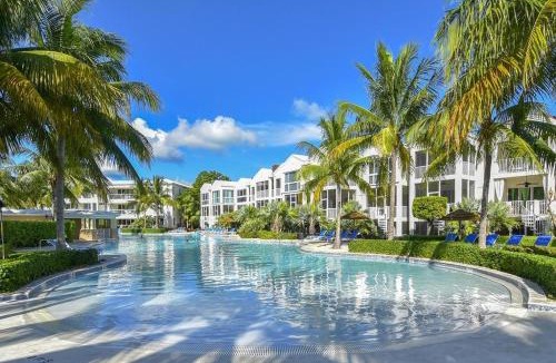 Rock Harbor House | FULL TIME LIC Mgr - LUXURIOUS 3 BED 3 BATH OCEANFRONT SUITE - UPSCALE OCEANFRONT RESORT - INDOOR PICKLEBALL - SPEAKEASY!