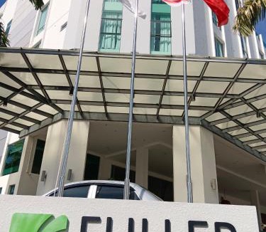 Kampung Permatang Bogak Hotel | Fuller Hotel