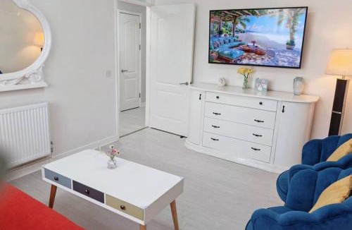 Port Talbot House | Fully accessible bungalow by the Beach