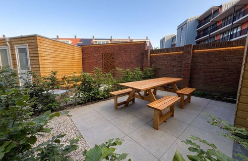 Municipality of Tilburg House | Fully equipped 2-bedroom apartment in Tilburg with Wi-Fi, kitchen, and private bathroom.