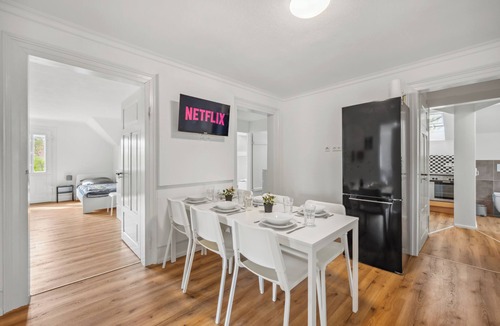 Metzingen Apartment | Fully equipped apartments in Metzingen - ideal for fitters & companies (3 units)