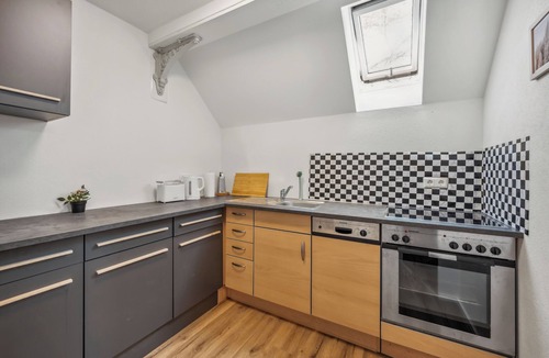 Metzingen Apartment | Fully equipped apartments in Metzingen - ideal for fitters & companies (3 units)