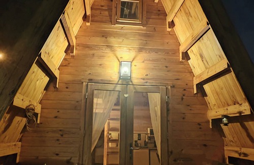 Vancia - Crepieux Ski Chalet | fully-equipped wooden chalet with whirlpool bath