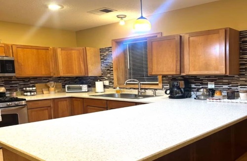 Longfellow House | Fully Equipped Modern 4BR in the Heart of Minneapolis