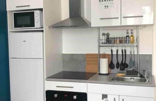 Chatellerault Apartment | Fully equipped studio 14m²