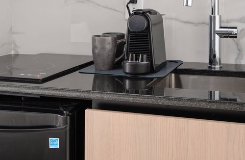 Gay Village Apartment | Fully-equipped studio in downtown