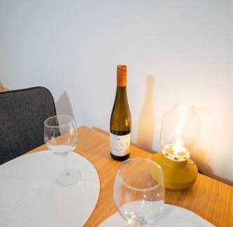 Olivedal Apartment | Fully Equipped Studio in Prime Linné and Haga