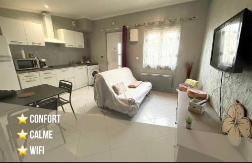 Bordeaux Apartment | Fully equipped studio with garden