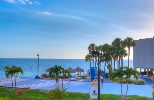 Rocky Point Apartment | Fully Equipped Waterfront Suite with Resort Amenities on Tampa Bay