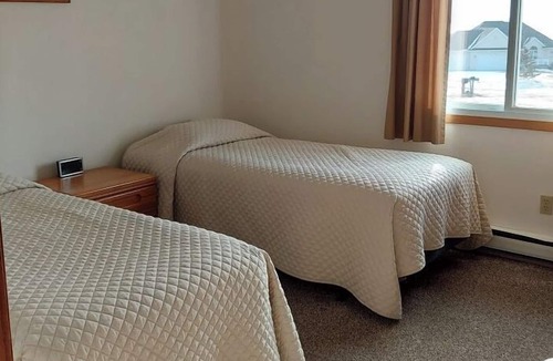 Devils Lake Condo | Fully Furnished 2 Bedroom 4 XL Twin beds, 1 Bathroom Top Floor Unit 5