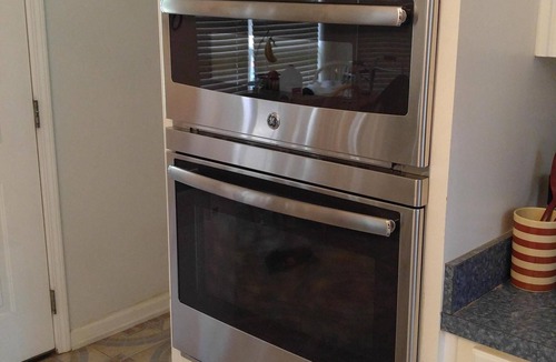 Titus House | Fully furnished-monthly 1-6 months - incl.electric,gas,garbage,dish,internet