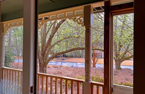 Peachtree City House | FULLY FURNISHED with GOLF CART and Extra Two Car Garage with Storage in the Back