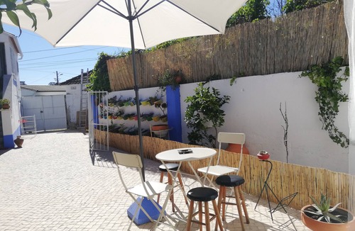 Batalha Apartment | Fully independent studio ready for 4 people