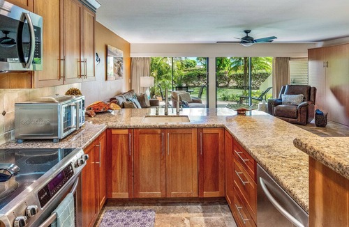 Kihei Condo | Fully Loaded 1 Bedroom 2 Bathroom Condo in Kihei, Maui!