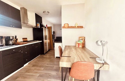 Pico-Union Apartment | Fully Loaded Separate Entrance 1 Bed + Bonus Rm near Downtown- Sun Flooded