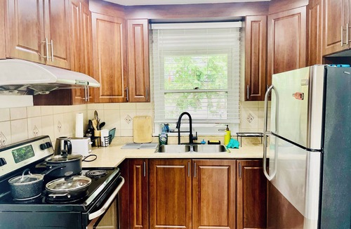 Etobicoke House | Fully privet Villa, MAJOR INTERNATIONAL SPORTING EVENT ready Walk to Subway 13 min Airport