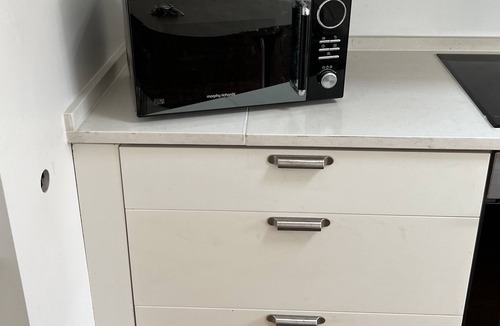 Luton House | Fully refurbished 1 bed garden flat