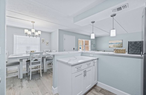 North Redington Beach Condo | Fully renovated 2 bedroom 2 bath condo N Redington Beach