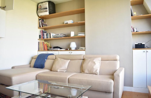 Quartier de la Folie-Mericourt Apartment | Fully Renovated Bright Studio With High View