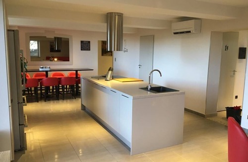 Classun House | Fully renovated receptive cottage for 7 to 15 people in lush greenery