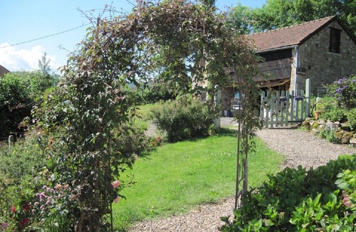 Arfeuilles Cottage | fully renovated traditional farm house - Arfeuilles - Montagne - Auvergne