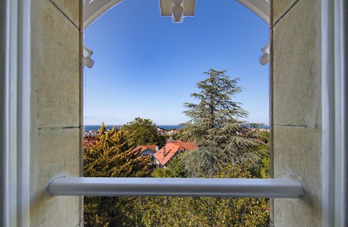 Arcachon Villa | Fully renovated villa Arcachonaise up to 12 guests (supplement > 6 persons)