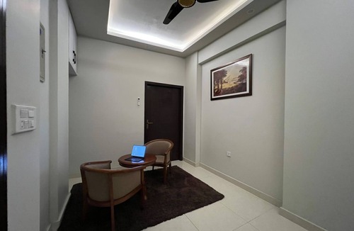 Karachi Apartment | Fully Serviced One-Bedroom Apartment