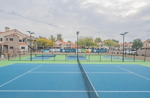North Scottsdale Apartment | Fully Stocked Kitchen Upscale Gourmet Retreat