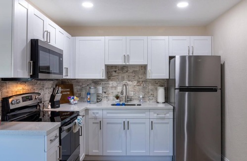 Clearwater Villa | Fully Updated! Dunedin/Clearwater Cottage!