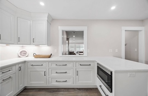 Buzzards Bay House | Fun and Sun on the Bay! Waterfront- Slps 6!
